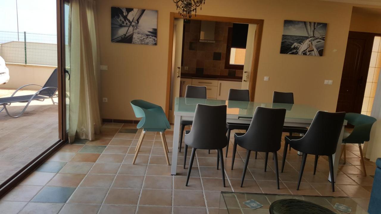 Beautiful, Spacious Villa, Heated Pool, Sleeps Eight, With Quality Furnishings カレタ・デ・フステ エクステリア 写真