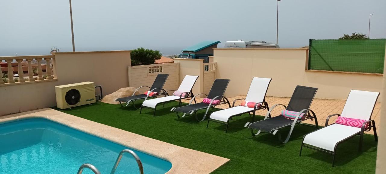 Beautiful, Spacious Villa, Heated Pool, Sleeps Eight, With Quality Furnishings カレタ・デ・フステ エクステリア 写真