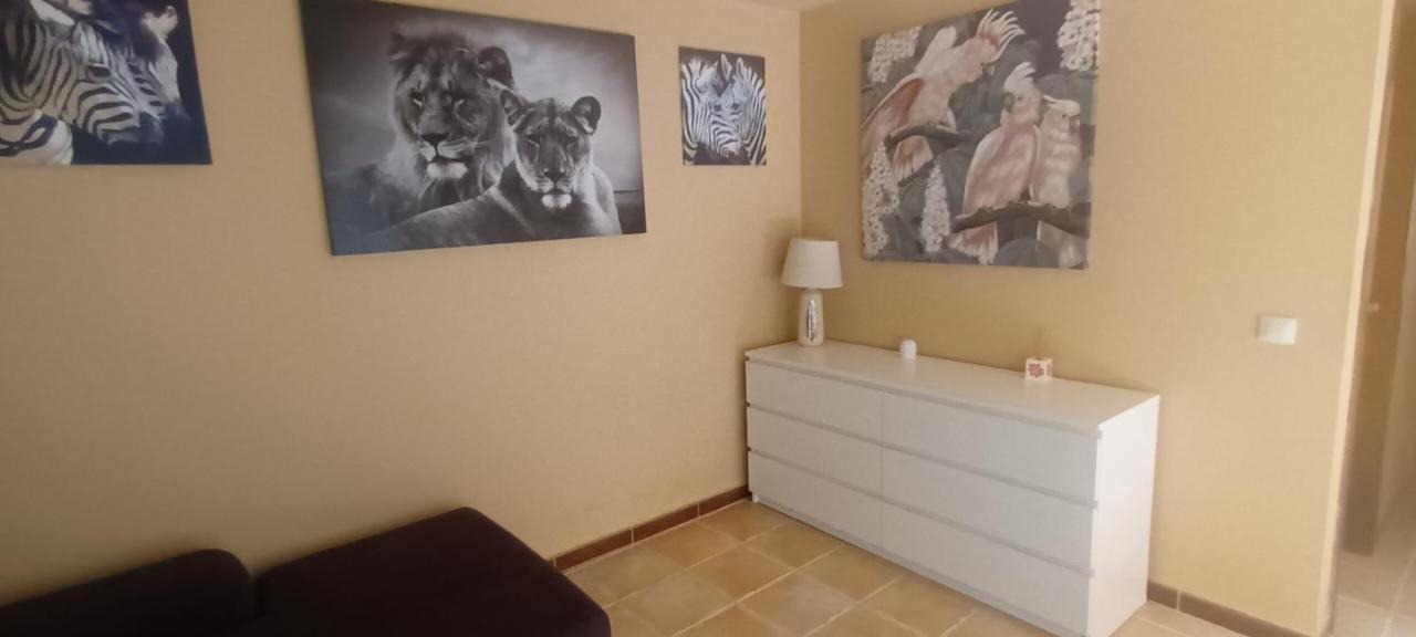 Beautiful, Spacious Villa, Heated Pool, Sleeps Eight, With Quality Furnishings カレタ・デ・フステ エクステリア 写真
